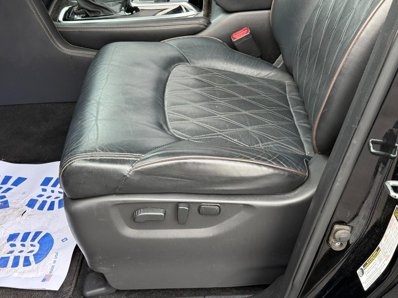 Nissan Armada Vehicle Image 23