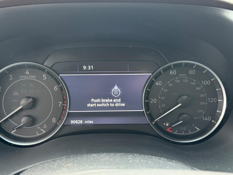 Nissan Armada Vehicle Image 28