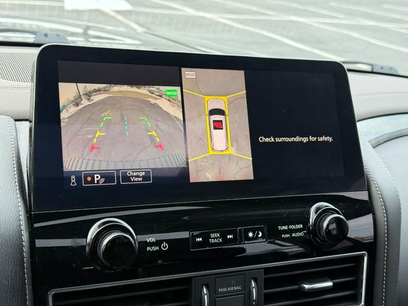 Nissan Armada Vehicle Image 30