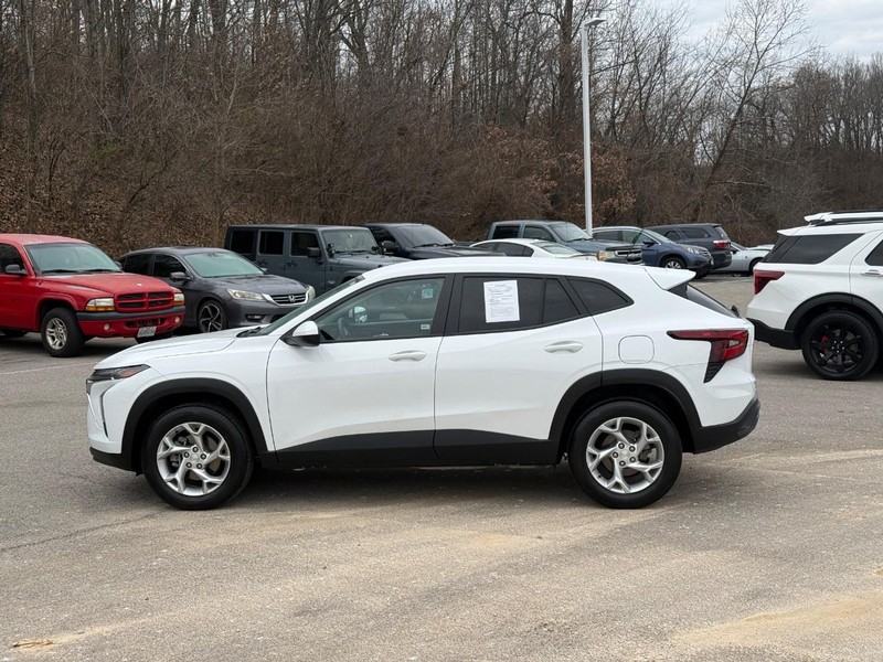 Chevrolet Trax Vehicle Image 03