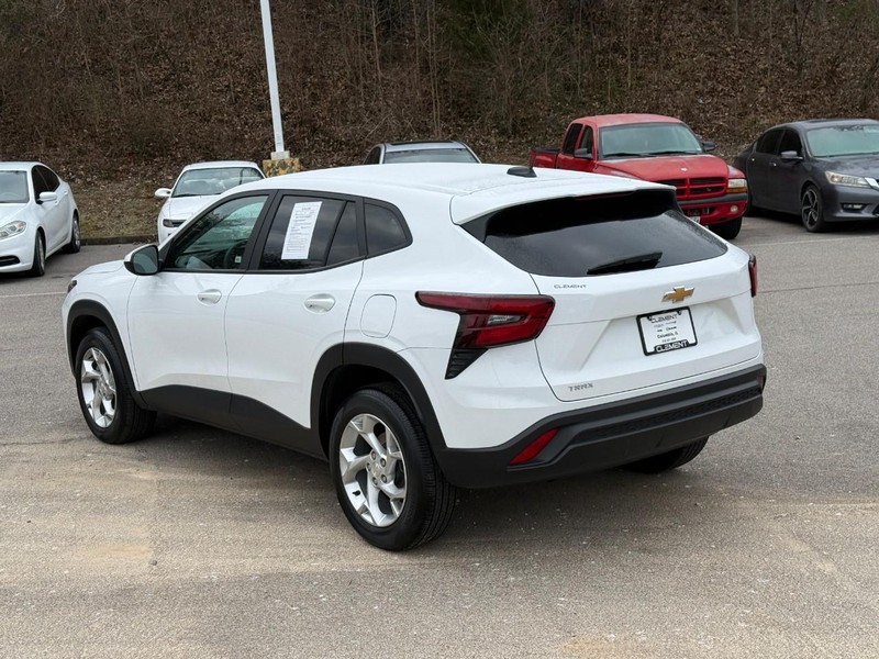 Chevrolet Trax Vehicle Image 04