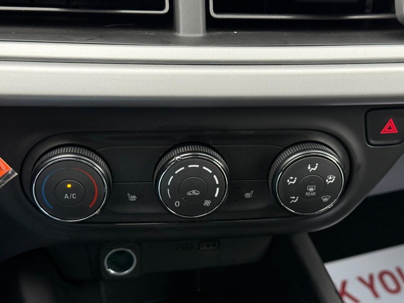 Chevrolet Trax Vehicle Image 23