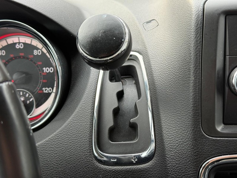 Dodge Grand Caravan Vehicle Image 19