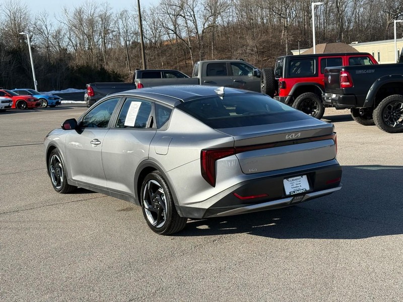 Kia K4 Vehicle Image 04