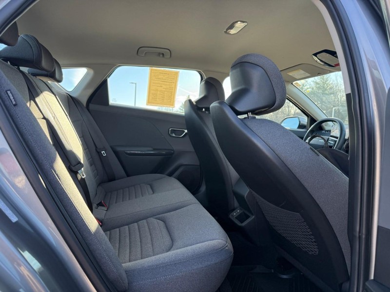 Kia K4 Vehicle Image 12