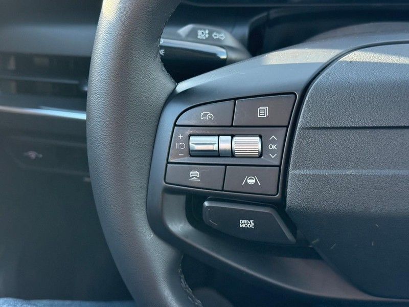 Kia K4 Vehicle Image 22