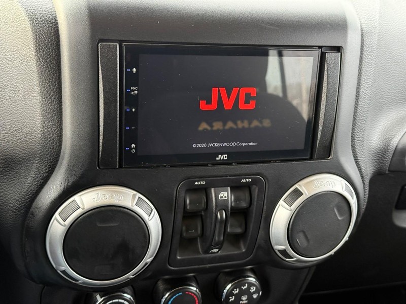 Jeep Wrangler Unlimited Vehicle Full-screen Gallery Image 24