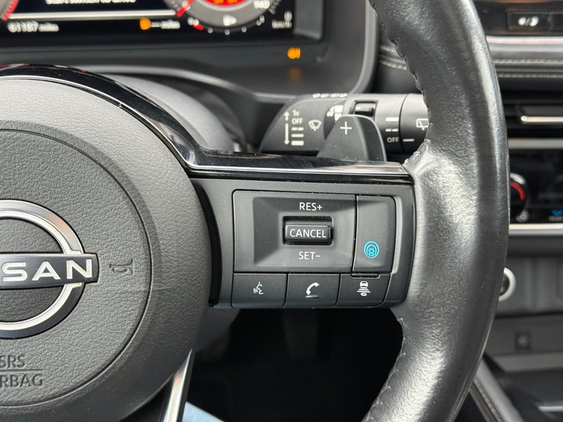 Nissan Rogue Vehicle Image 25