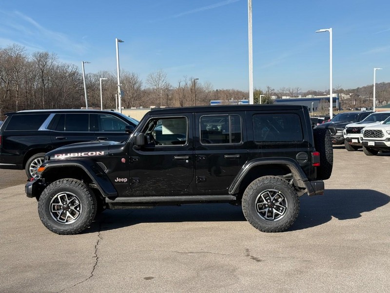 Jeep Wrangler Vehicle Image 03