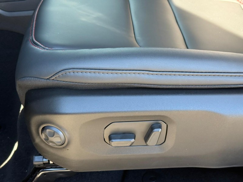 Jeep Wrangler Vehicle Image 15