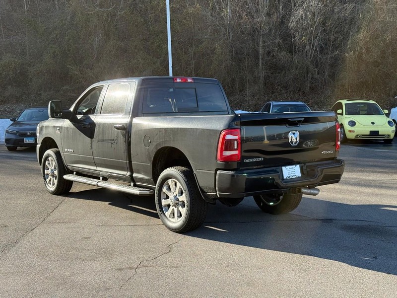 Ram 3500 Vehicle Image 04