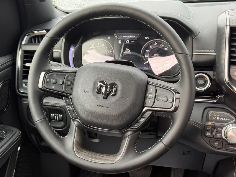 Ram 1500 Vehicle Image 12