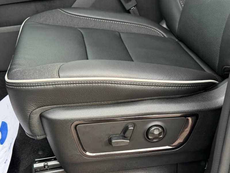 Ram 1500 Vehicle Image 24