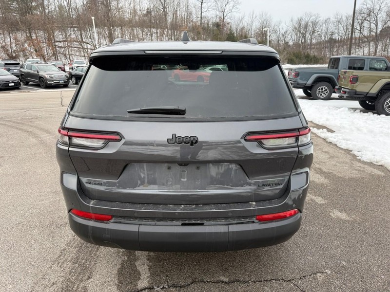 Jeep Grand Cherokee L Vehicle Image 09