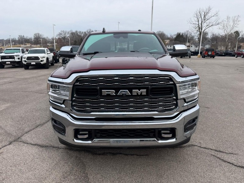 Ram 3500 Vehicle Full-screen Gallery Image 8