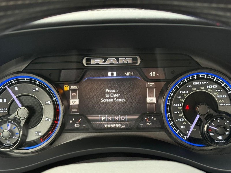 Ram 3500 Vehicle Full-screen Gallery Image 22