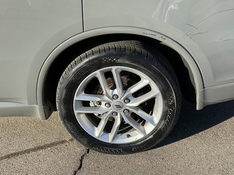 Dodge Durango Vehicle Full-screen Gallery Image 4