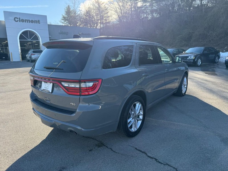 Dodge Durango Vehicle Full-screen Gallery Image 8