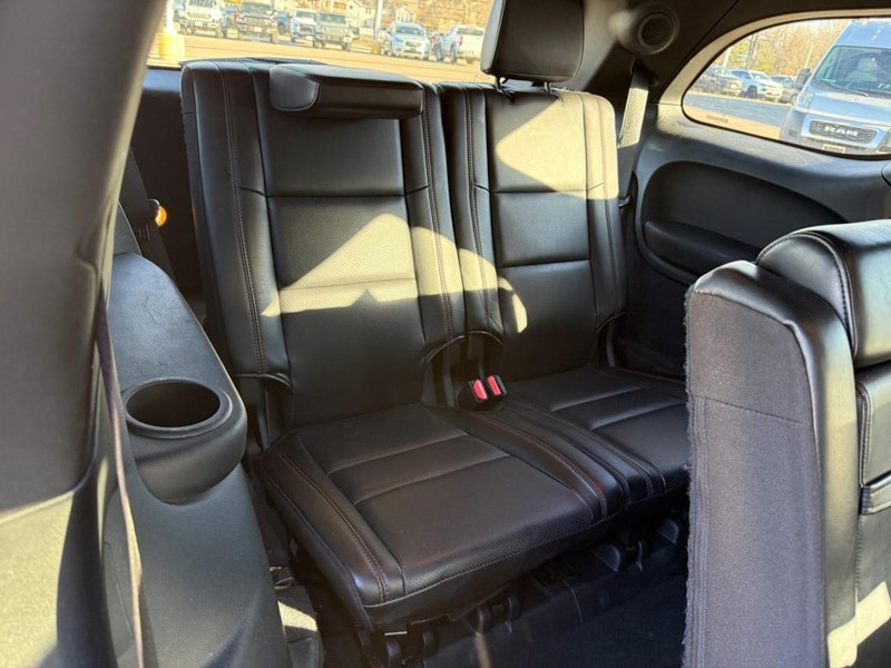 Dodge Durango Vehicle Full-screen Gallery Image 12