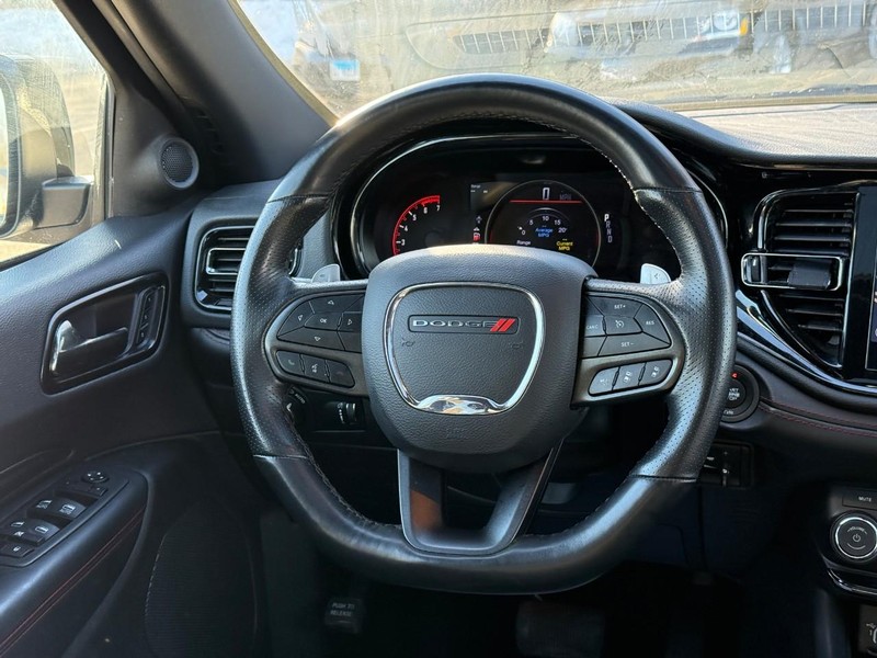 Dodge Durango Vehicle Full-screen Gallery Image 14