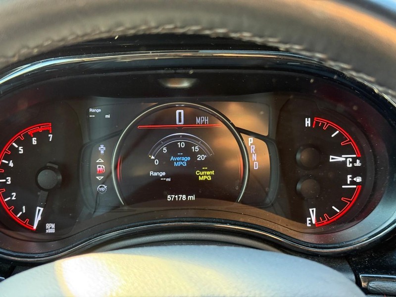 Dodge Durango Vehicle Full-screen Gallery Image 23