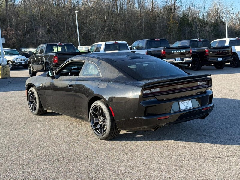 Dodge Charger Vehicle Full-screen Gallery Image 3