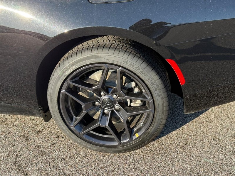 Dodge Charger Vehicle Full-screen Gallery Image 4