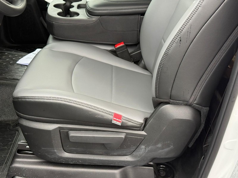 Ram 5500 Chassis Cab Vehicle Full-screen Gallery Image 8