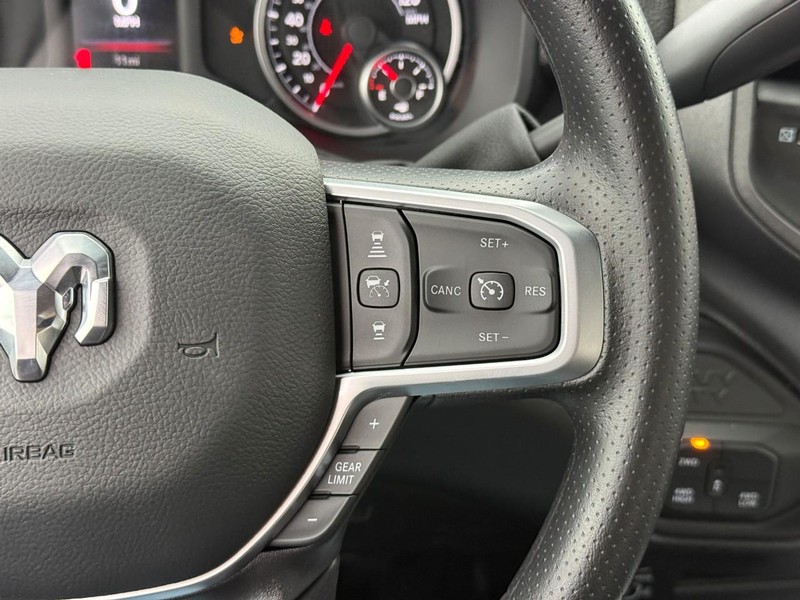 Ram 5500 Chassis Cab Vehicle Full-screen Gallery Image 10