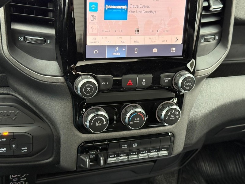 Ram 5500 Chassis Cab Vehicle Full-screen Gallery Image 12