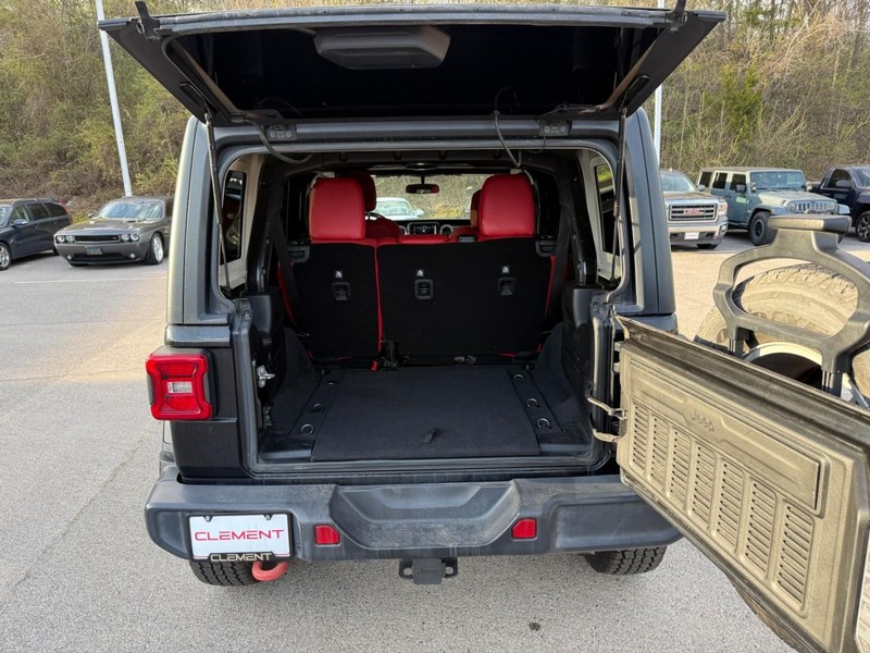 Jeep Wrangler Unlimited Vehicle Full-screen Gallery Image 5