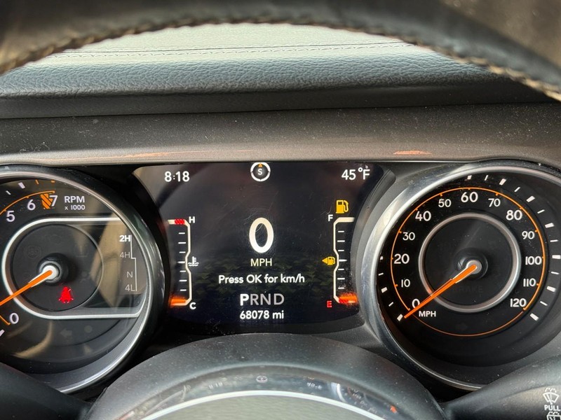 Jeep Wrangler Unlimited Vehicle Full-screen Gallery Image 13