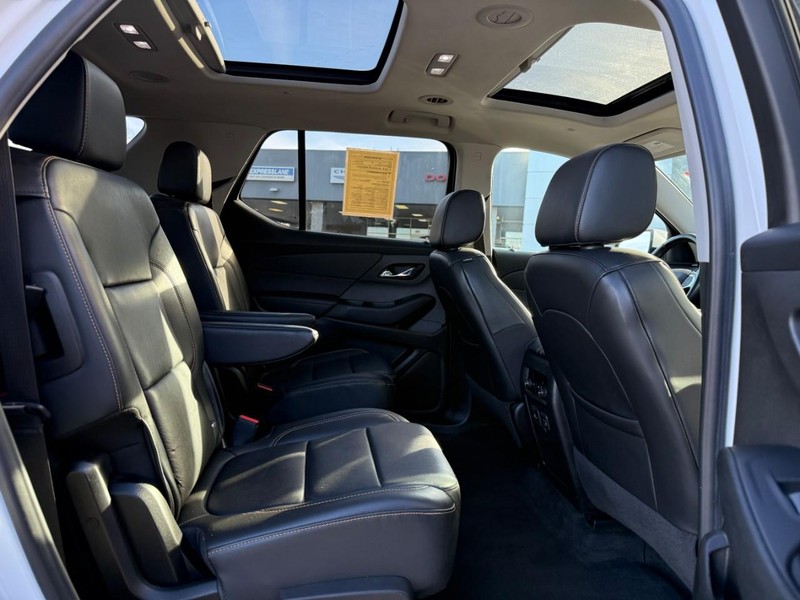 Chevrolet Traverse Vehicle Full-screen Gallery Image 11