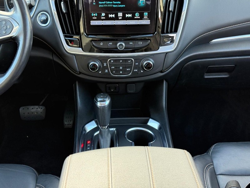 Chevrolet Traverse Vehicle Full-screen Gallery Image 16