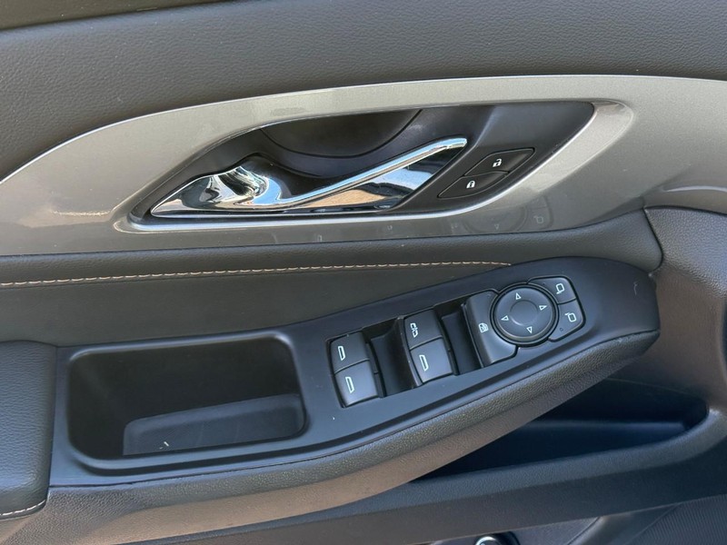 Chevrolet Traverse Vehicle Full-screen Gallery Image 17