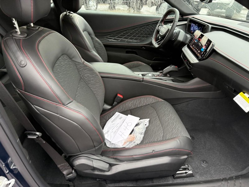 Dodge Charger Vehicle Full-screen Gallery Image 6