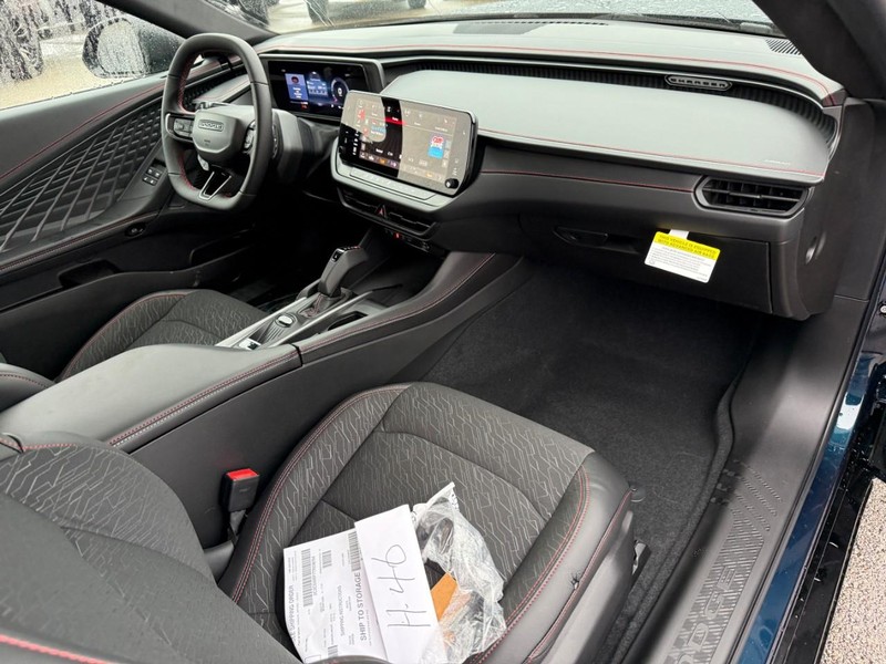 Dodge Charger Vehicle Full-screen Gallery Image 7