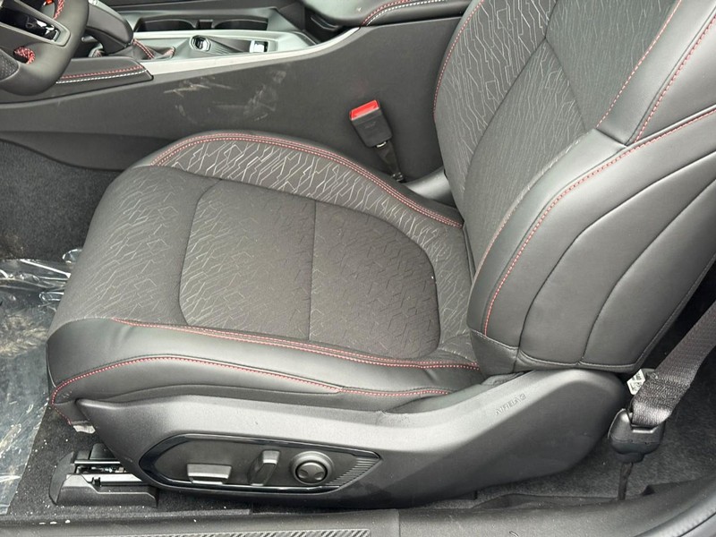 Dodge Charger Vehicle Full-screen Gallery Image 9