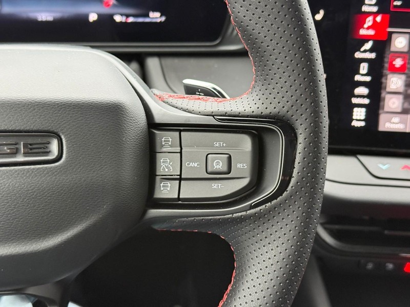 Dodge Charger Vehicle Full-screen Gallery Image 12