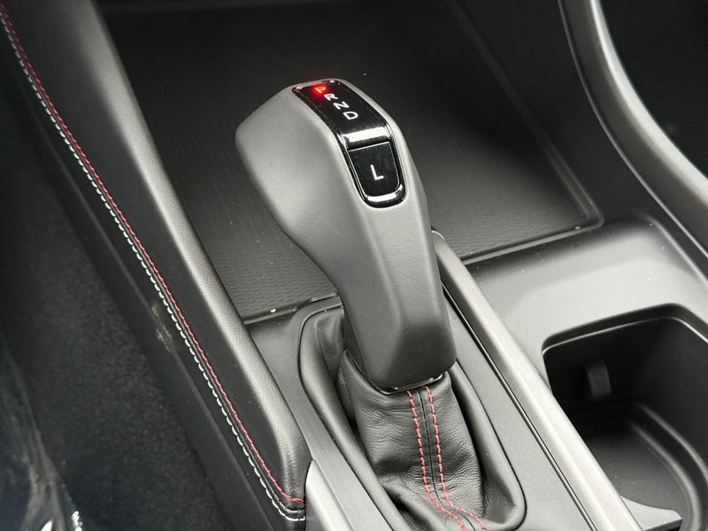 Dodge Charger Vehicle Full-screen Gallery Image 13