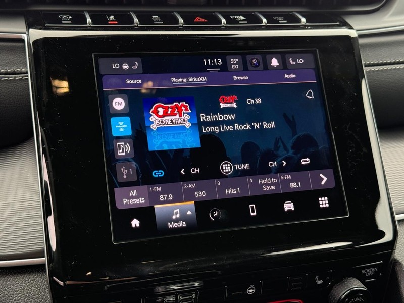 Jeep Grand Cherokee Vehicle Full-screen Gallery Image 12