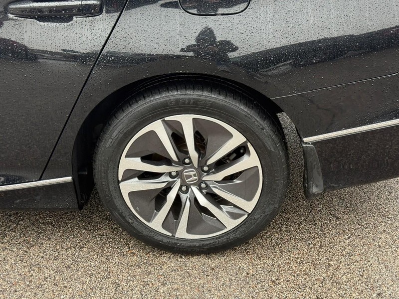 Honda Accord Hybrid Vehicle Image 05