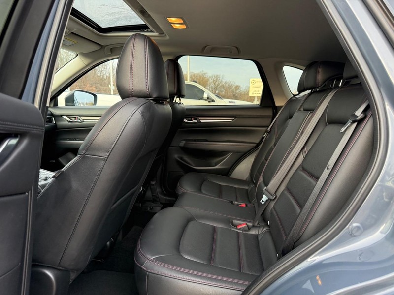 Mazda CX-5 Vehicle Image 13