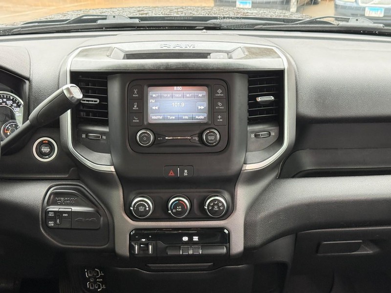 Ram 2500 Vehicle Image 17