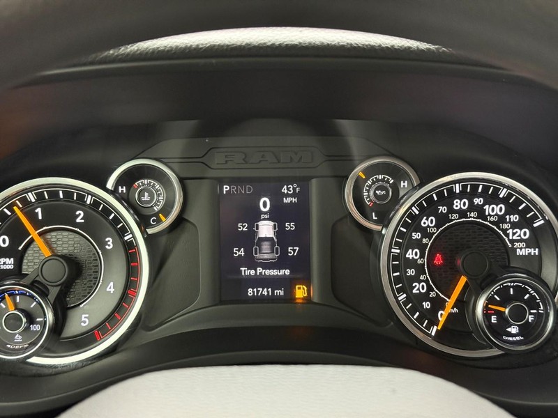 Ram 2500 Vehicle Image 24