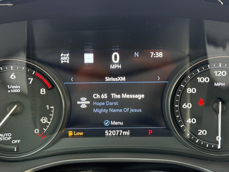 Cadillac XT6 Vehicle Full-screen Gallery Image 24