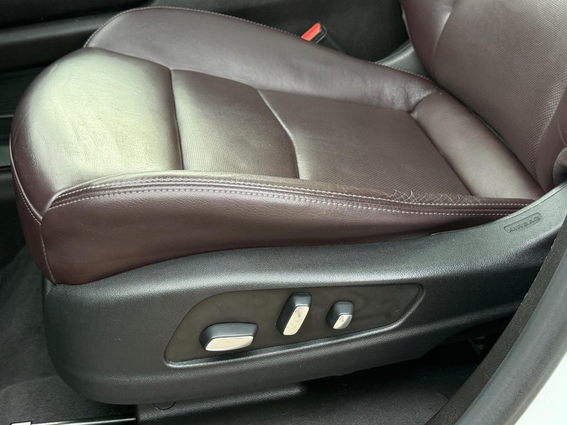 Cadillac XT6 Vehicle Full-screen Gallery Image 27