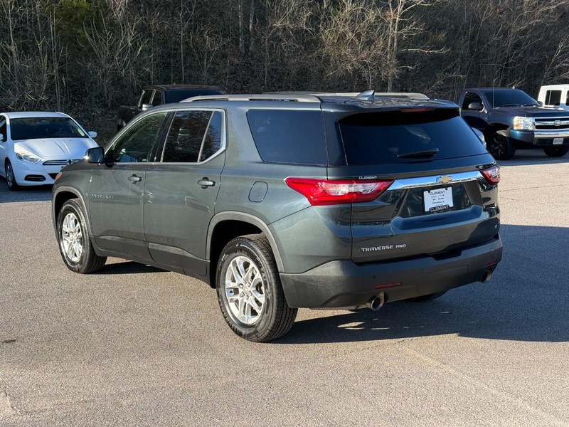 Chevrolet Traverse Vehicle Full-screen Gallery Image 3