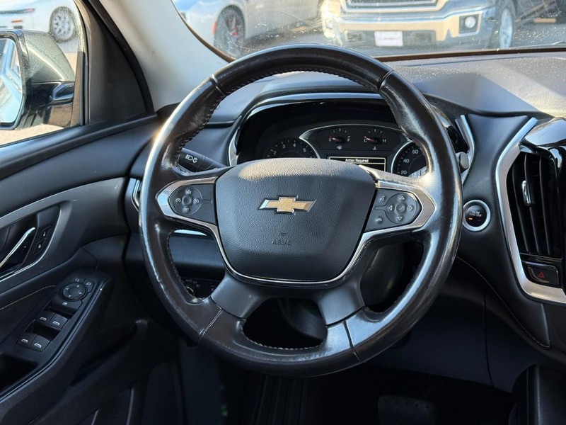 Chevrolet Traverse Vehicle Full-screen Gallery Image 14
