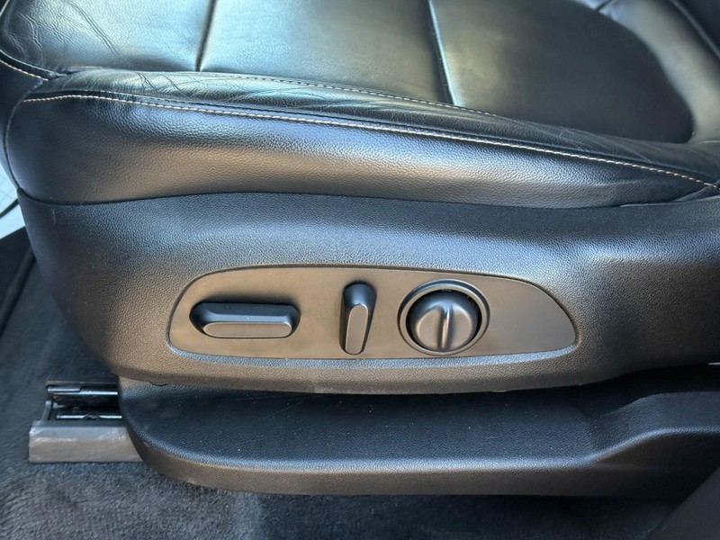 Chevrolet Traverse Vehicle Full-screen Gallery Image 19